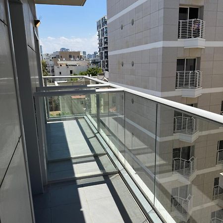 Abratel Sea View Hotel Tel Aviv Ngoại thất bức ảnh