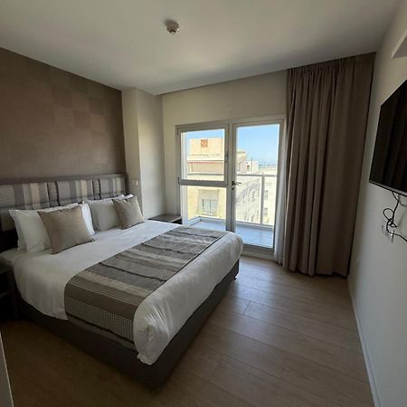 Abratel Sea View Hotel Tel Aviv Ngoại thất bức ảnh