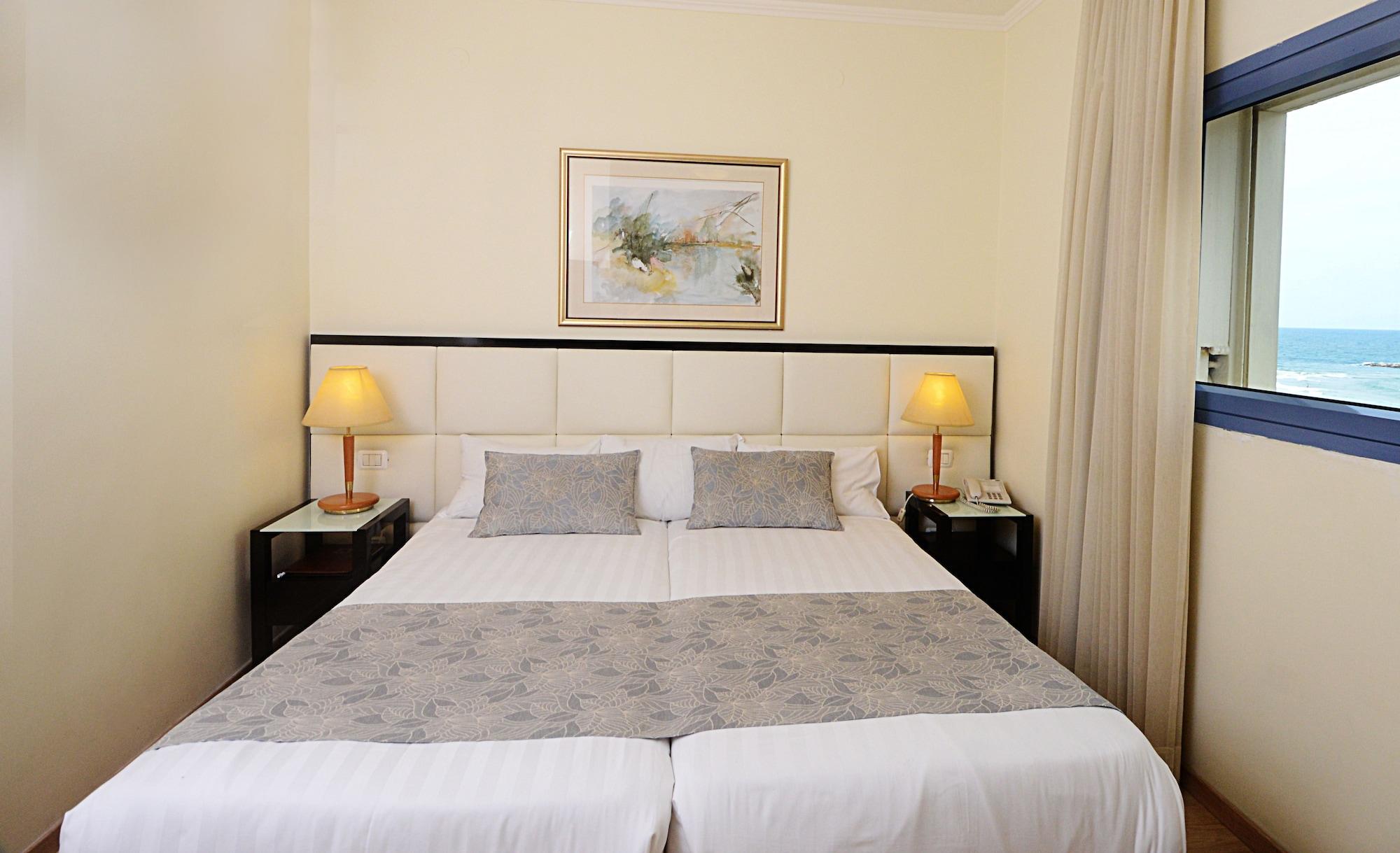 Abratel Sea View Hotel Tel Aviv Ngoại thất bức ảnh