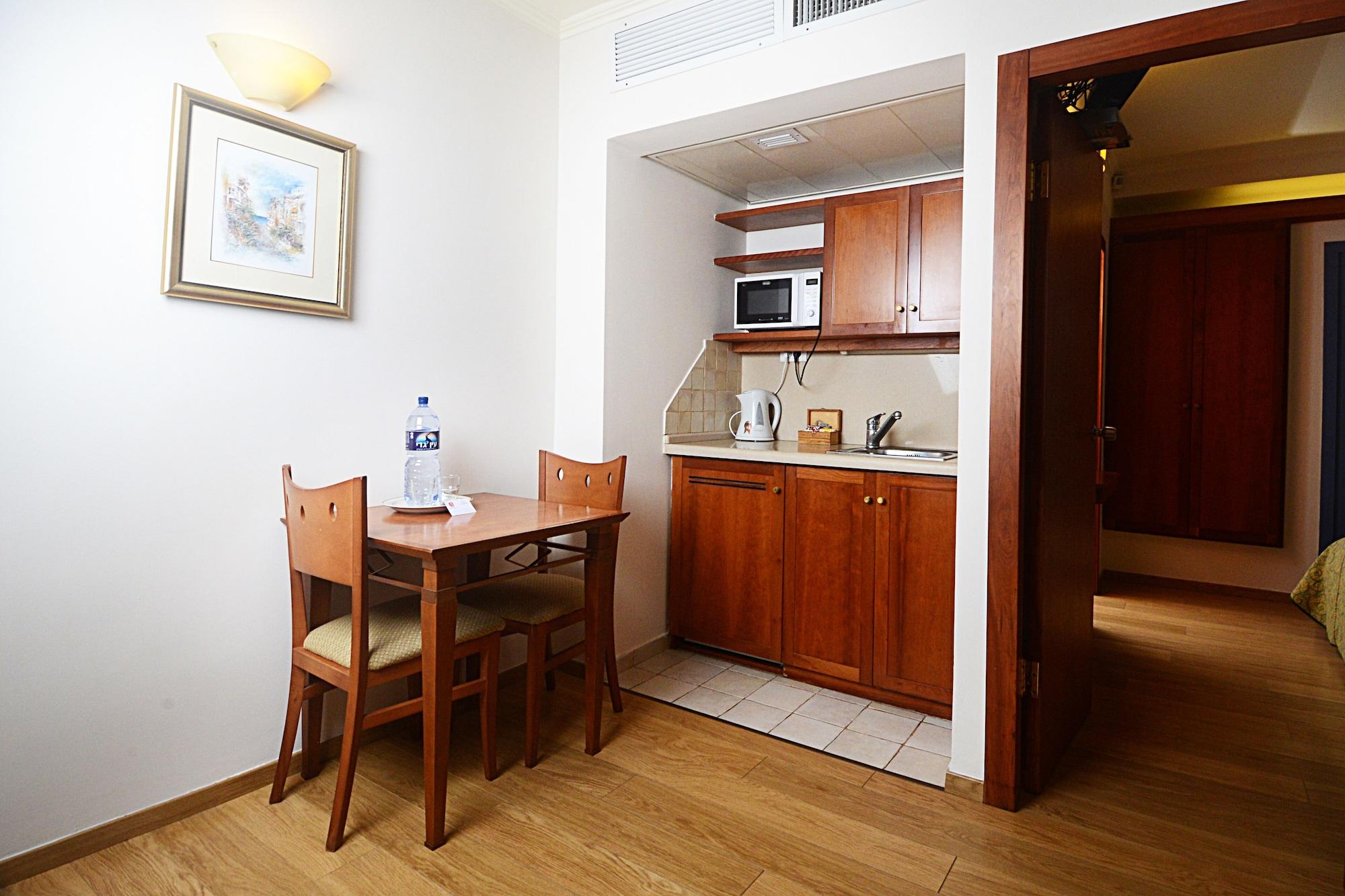 Abratel Sea View Hotel Tel Aviv Ngoại thất bức ảnh