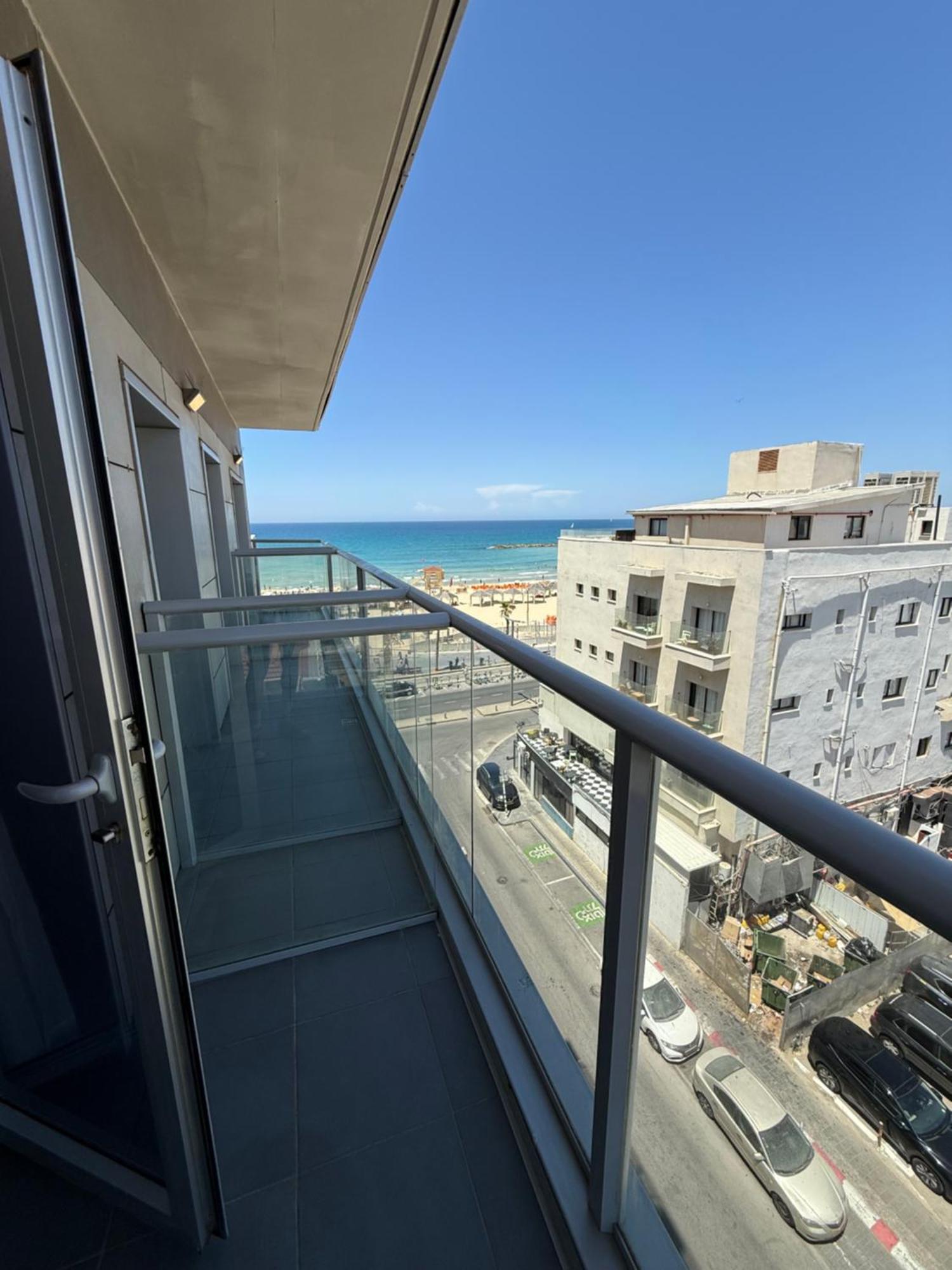 Abratel Sea View Hotel Tel Aviv Ngoại thất bức ảnh