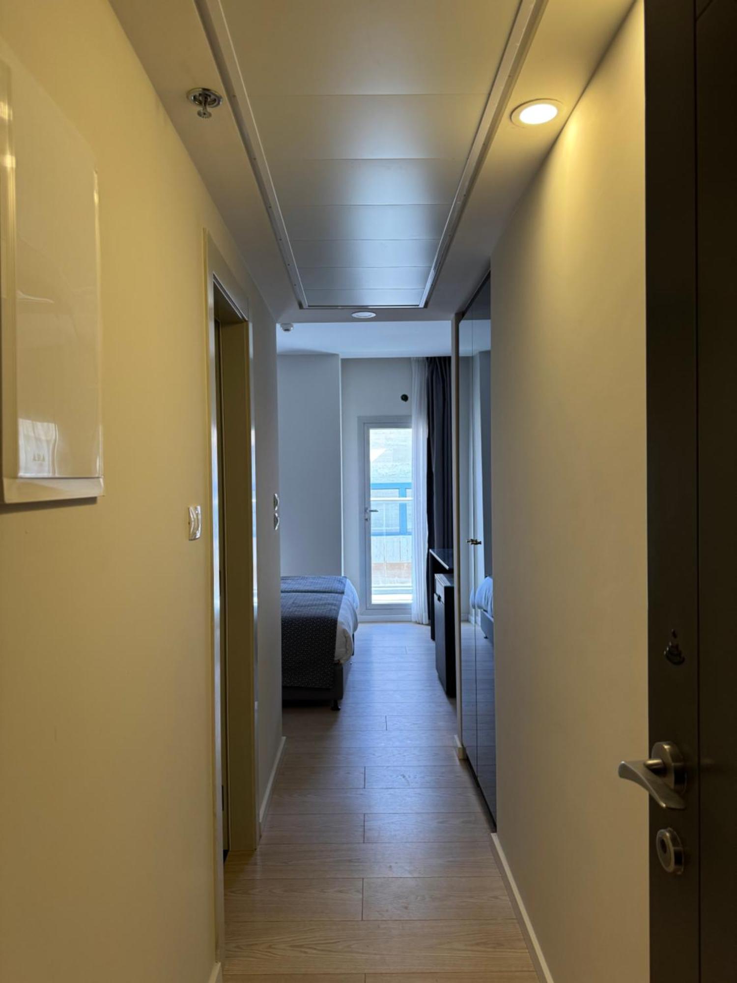 Abratel Sea View Hotel Tel Aviv Ngoại thất bức ảnh