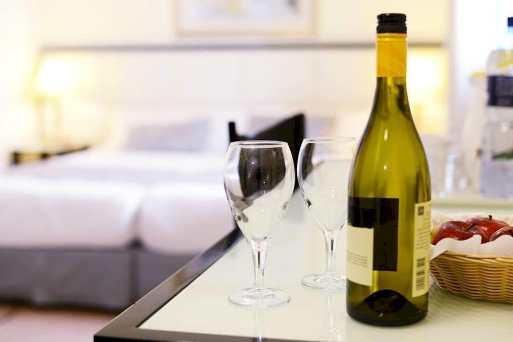 Abratel Sea View Hotel Tel Aviv Ngoại thất bức ảnh