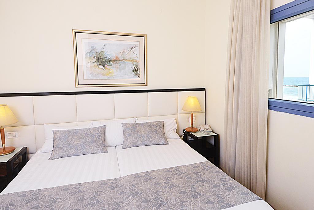 Abratel Sea View Hotel Tel Aviv Ngoại thất bức ảnh