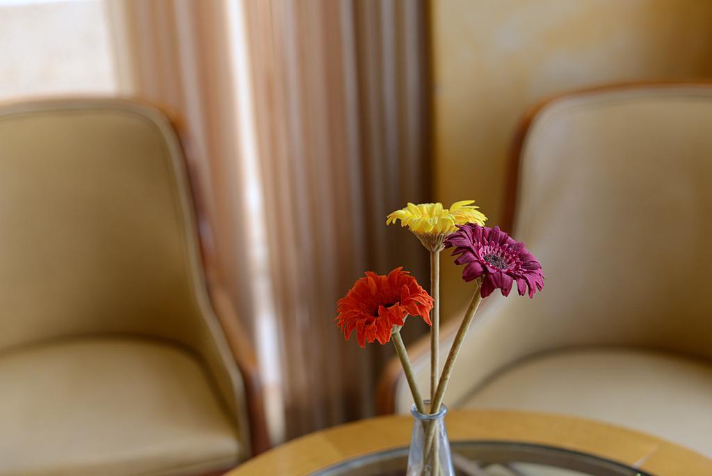 Abratel Sea View Hotel Tel Aviv Ngoại thất bức ảnh